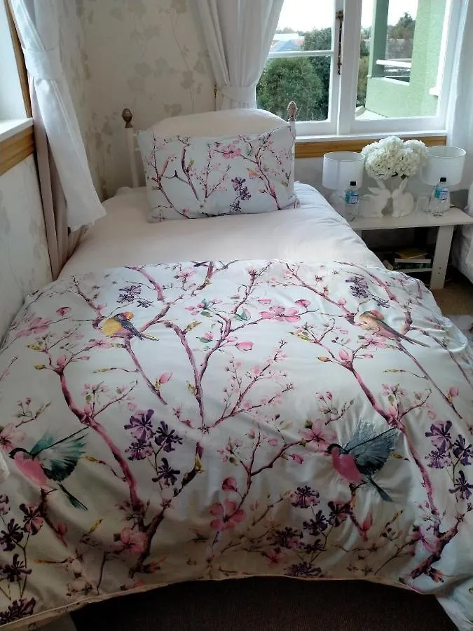 Amberly House Rotorua Bed & Breakfast